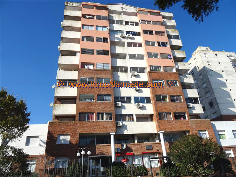 VENTA - Excelente Apartamento en Edificio Ginkgo con Vista al Río en Colonia del Sacramento
 | Inmobiliaria Namasté | Colonia, Uruguay