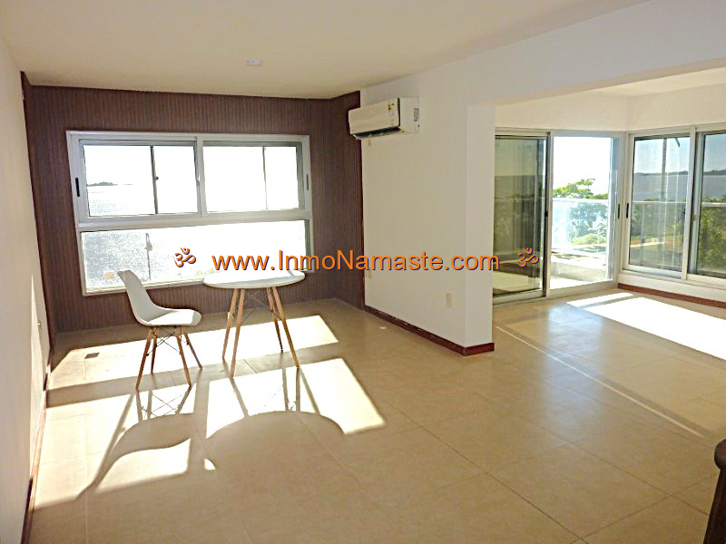 VENTA - Excepcional Apartamento en Primera Línea sobre la Rambla en Colonia del Sacramento
 | Inmobiliaria Namasté | Colonia, Uruguay
