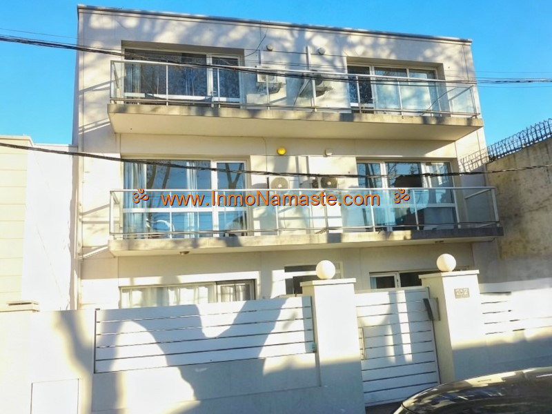 VENTA - Hermoso Apartamento Amueblado en la Entrada al Barrio Histórico en Colonia del Sacramento
| Inmobiliaria Namasté | Colonia, Uruguay